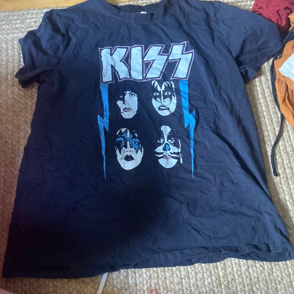 kiss t shirt